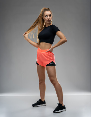 Szorty - Szorty sportowe damskie krótkie dwuwarstwowe na trening WZÓR - produkt 3