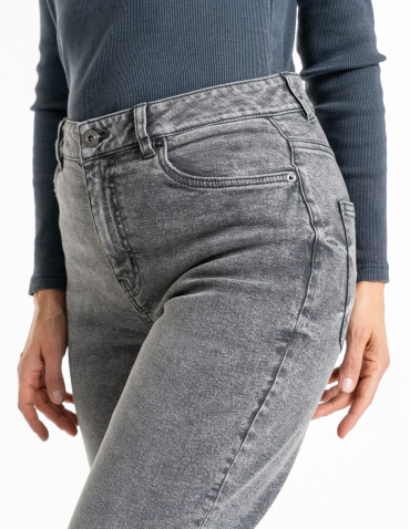 Spodnie - Damskie spodnie jeansowe mom fit SZARY - produkt 5