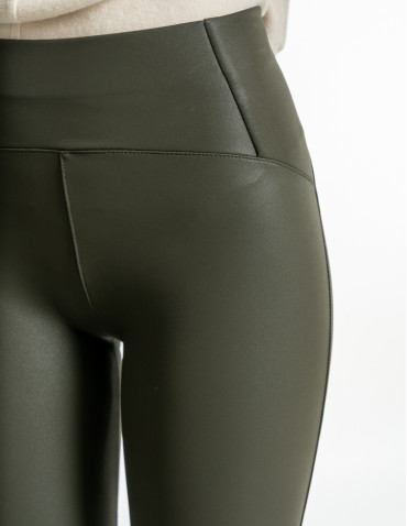 Legginsy - Legginsy damskie z wysokim stanem imitujące skórę KHAKI - produkt 3